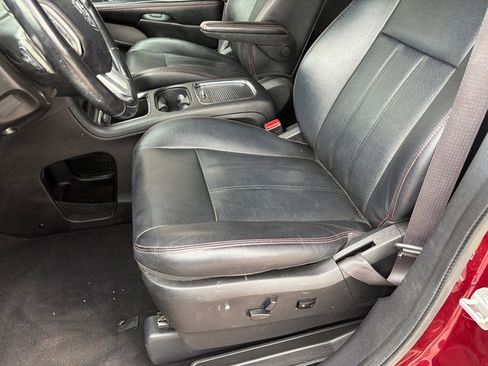 Used 2019 Dodge Grand Caravan GT image 12