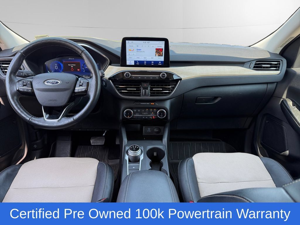 Certified 2022 Ford Escape Titanium w/ Titanium Elite Package AWD/4WD image 10