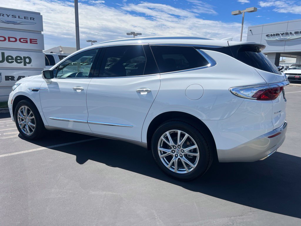 Used 2023 Buick Enclave Essence w/ Experience Buick Package FWD image 24