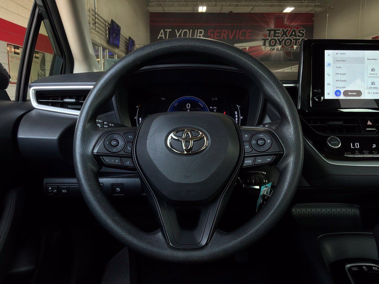 Used 2026 Toyota Corolla LE FWD image 34