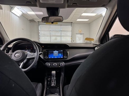 Used 2024 Nissan Kicks SV image 21