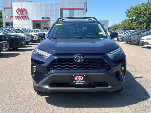 Used 2023 Toyota RAV4 XLE Premium AWD/4WD image 2