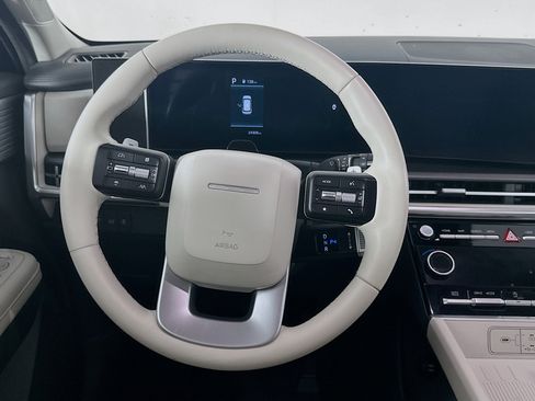 Used 2025 Hyundai Santa Fe SEL FWD image 18