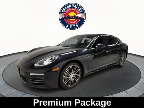 Used 2016 Porsche Panamera 4S image 3