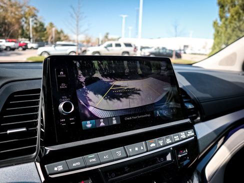 New 2026 Honda Odyssey Touring image 24