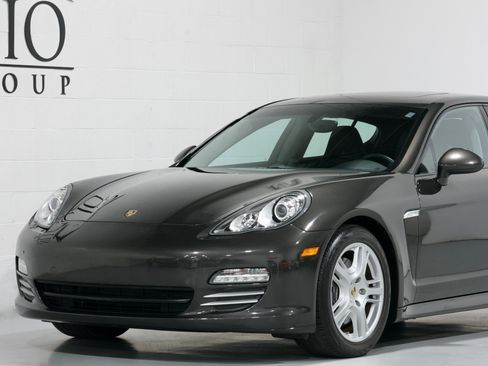 Used 2011 Porsche Panamera image 38
