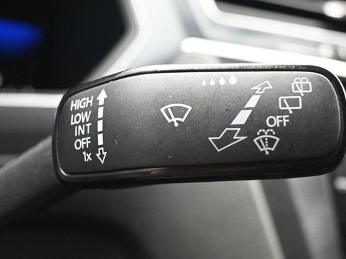 Used 2022 Volkswagen Tiguan S image 28