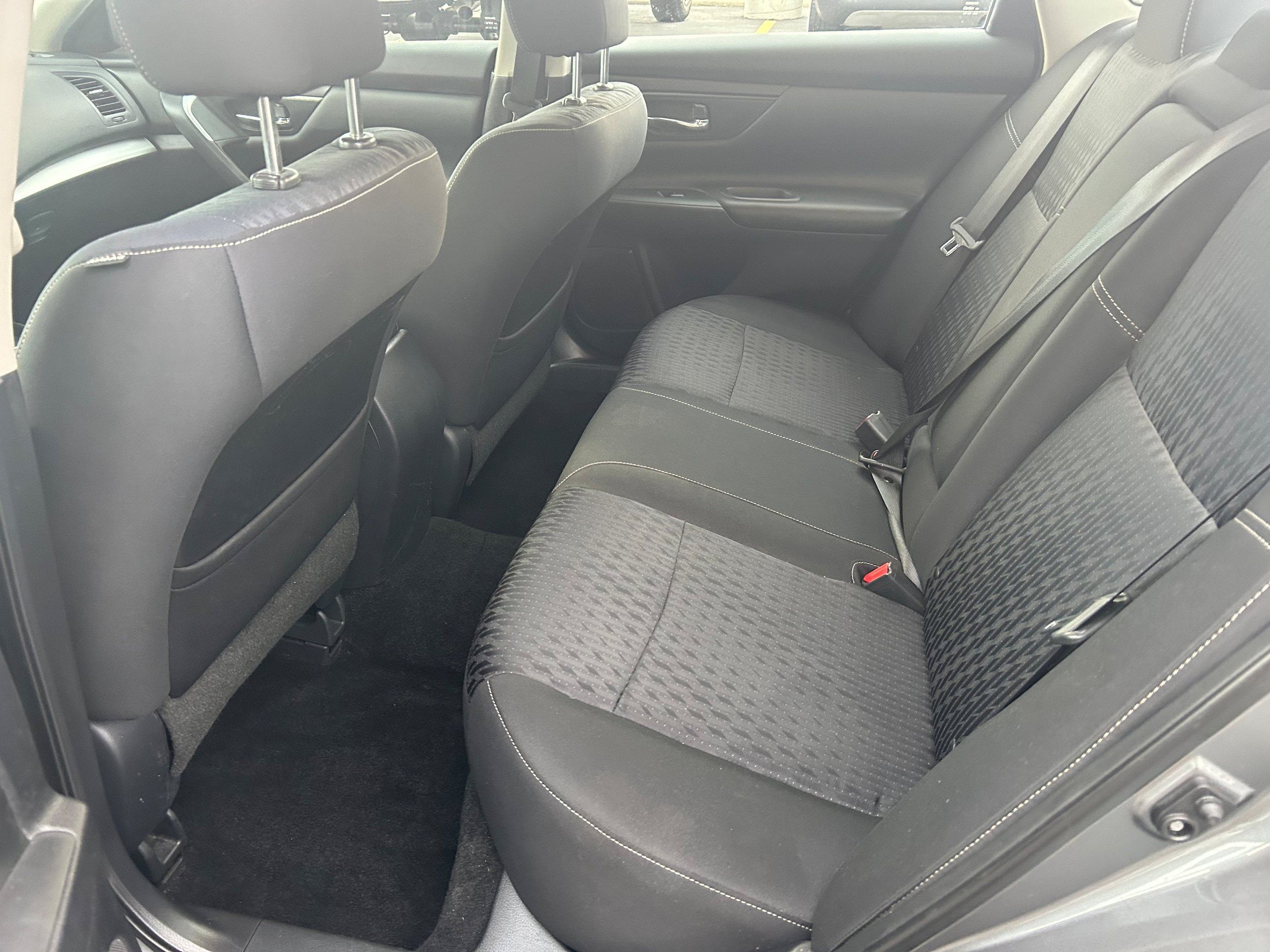 Used 2018 Nissan Altima 2.5 S w/ S Convenience Package FWD image 5