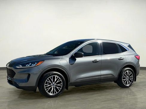 Used 2022 Ford Escape SE FWD image 2