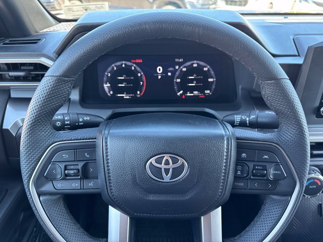 Used 2025 Toyota Tacoma TRD Off-Road AWD/4WD image 17