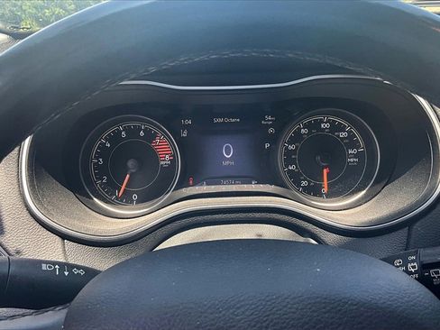 Used 2021 Jeep Cherokee Limited image 16