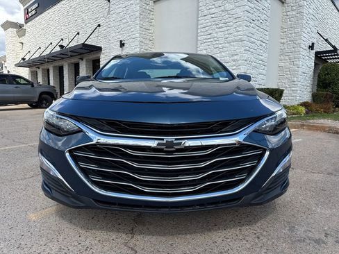 Used 2024 Chevrolet Malibu RS image 2