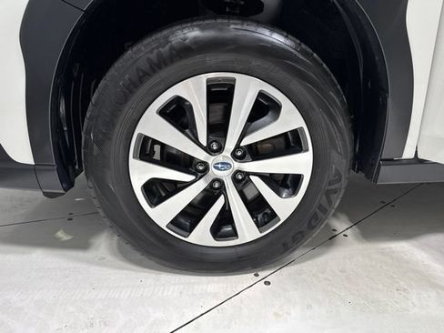 Used 2023 Subaru Outback Premium AWD/4WD image 6