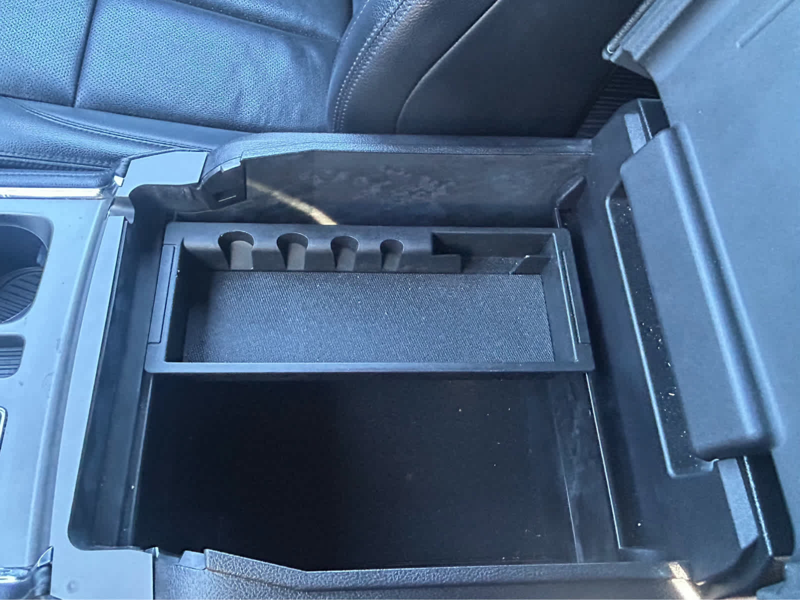 Used 2019 Ford Expedition XLT w/ Equipment Group 202A AWD/4WD image 58