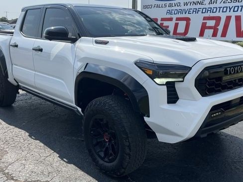 Used 2024 Toyota Tacoma TRD Pro image 2