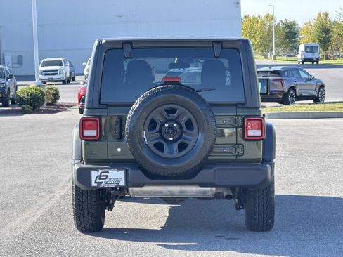Used 2021 Jeep Wrangler Unlimited Sport image 24