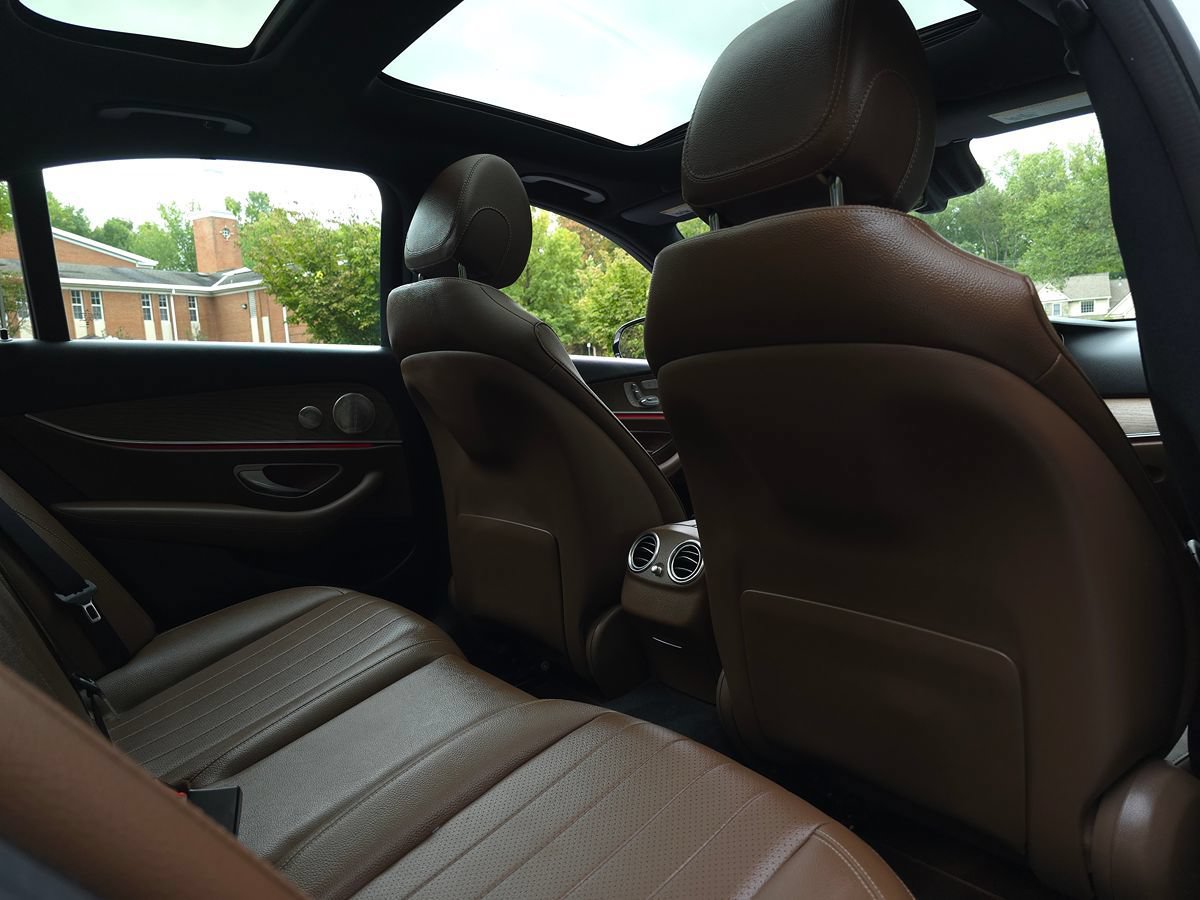 Used 2023 Mercedes-Benz E 350 4MATIC Sedan image 19