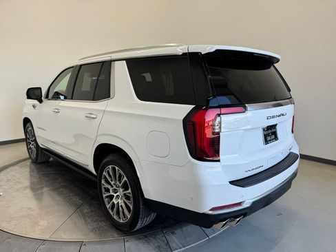 Used 2026 GMC Yukon Denali w/ Denali Reserve Package image 9