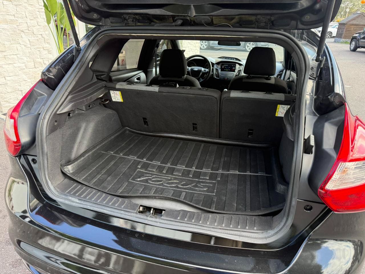 Used 2013 Ford Focus ST FWD image 18