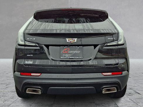 Used 2022 Cadillac XT4 Sport w/ Enhanced Visibility Package image 9