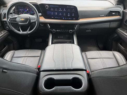 Used 2025 Chevrolet Tahoe High Country AWD/4WD image 45