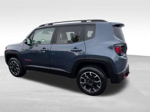 Used 2023 Jeep Renegade Trailhawk w/ Sun/Sound Group AWD/4WD image 4