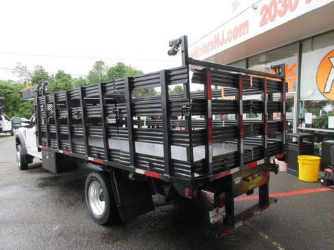 Used 2020 Ford F550 2WD Regular Cab Super Duty image 3