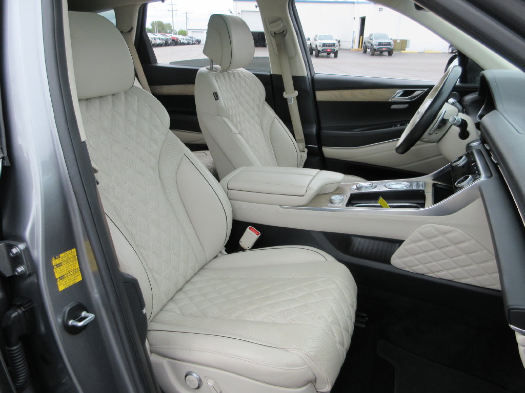 Used 2022 Genesis GV80 3.5T w/ Prestige Package 07 AWD/4WD image 21