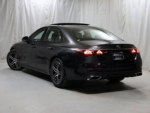 New 2026 Mercedes-Benz E 450 4MATIC Sedan image 9