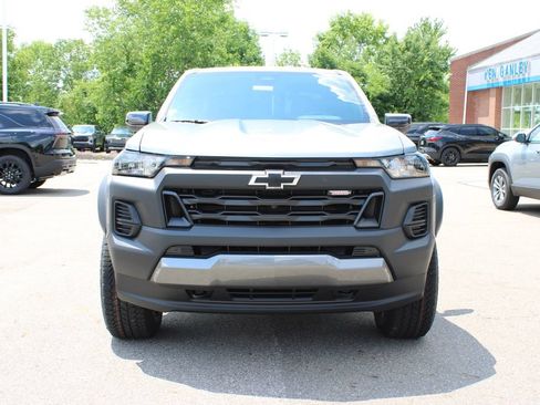 New 2026 Chevrolet Colorado Trail Boss w/ Midnight Edition AWD/4WD image 8