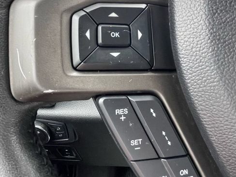 Used 2019 Ford Expedition XLT w/ Equipment Group 202A RWD image 19