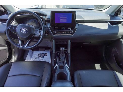 Certified 2023 Toyota Corolla Cross XLE FWD image 31