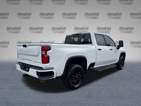 Used 2022 Chevrolet Silverado 2500 LTZ w/ LTZ Plus Package image 10