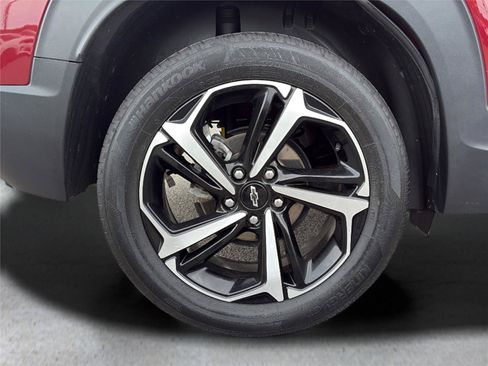Used 2023 Chevrolet TrailBlazer RS w/ Convenience Package FWD image 30
