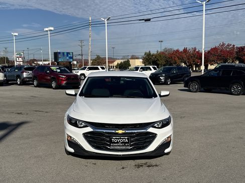 Used 2024 Chevrolet Malibu LT image 5