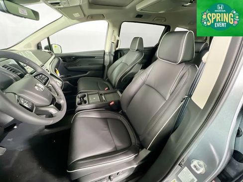 New 2026 Honda Odyssey Touring image 22