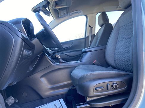 Used 2022 Chevrolet Equinox LT image 15