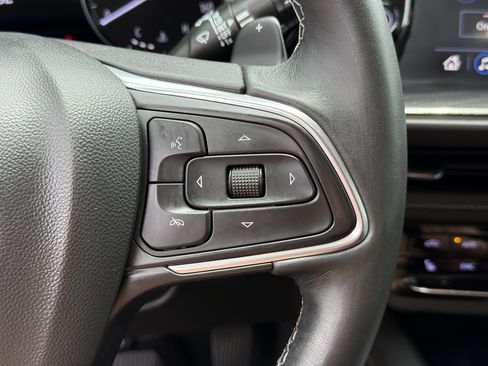 Used 2021 Buick Envision Essence w/ Sport Touring Package FWD image 17