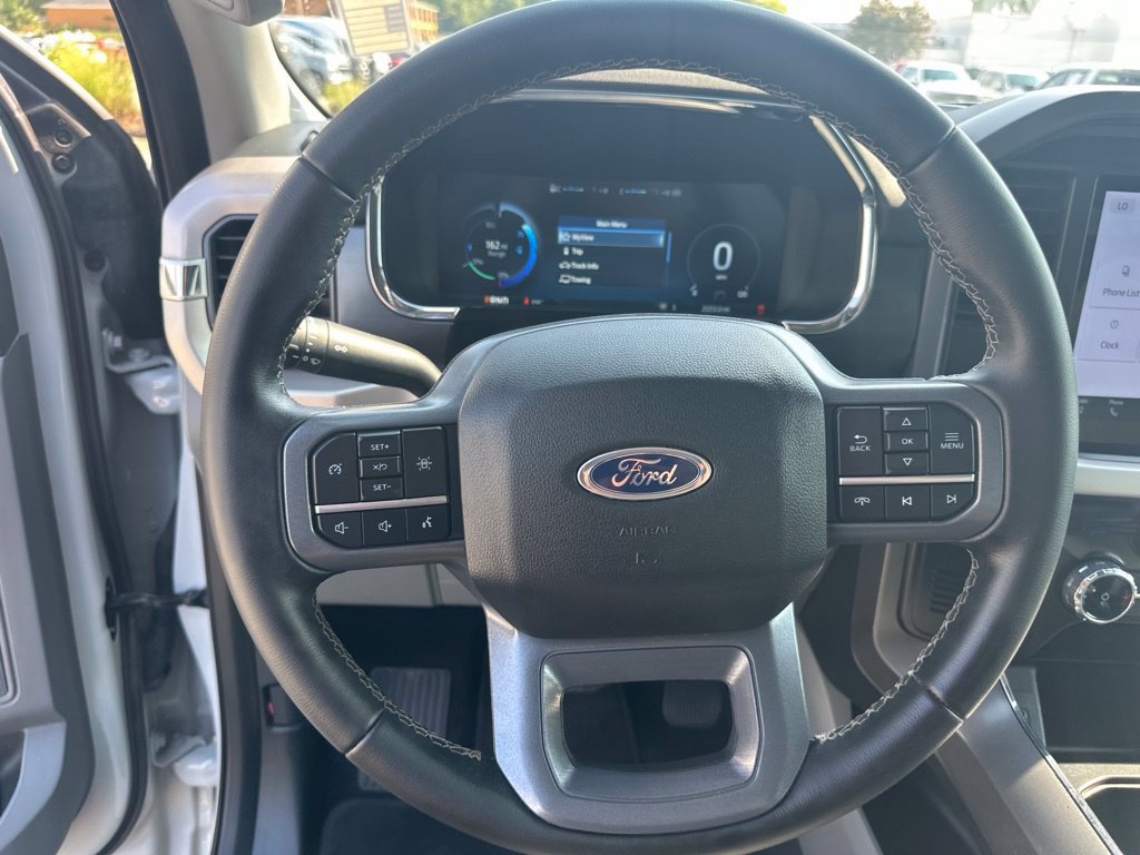 Used 2023 Ford F150 Lightning XLT AWD/4WD image 25
