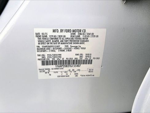 Used 2015 Ford Taurus SE image 29