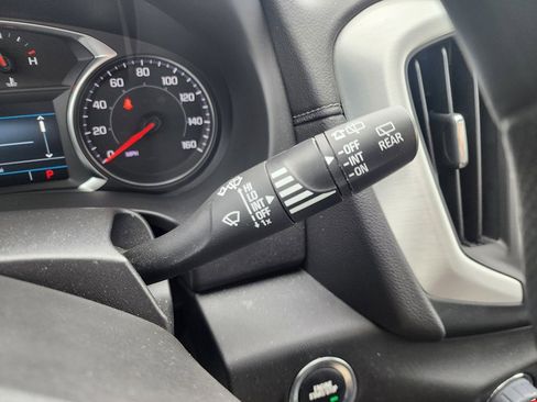 Used 2023 GMC Terrain SLE w/ Driver Convenience Package image 38