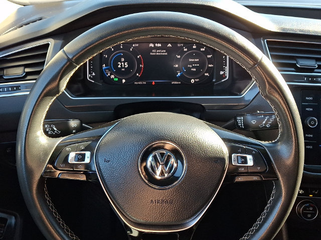 Used 2021 Volkswagen Tiguan SEL AWD/4WD image 19