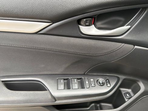 Used 2020 Honda Civic EX image 10
