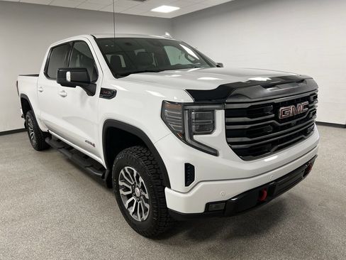 Used 2023 GMC Sierra 1500 AT4 w/ Technology Package image 2