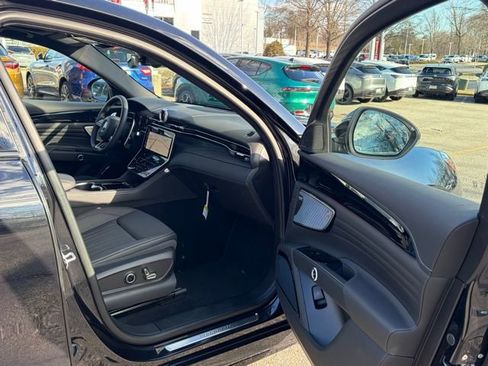 New 2026 Maserati Grecale Modena image 38