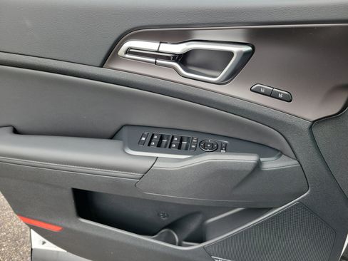 New 2026 Kia Sportage SX image 18