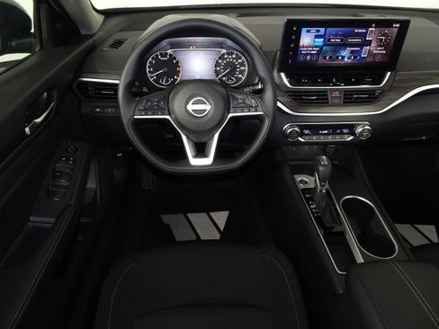 New 2025 Nissan Altima 2.5 SV w/ SV Special Edition Package image 5