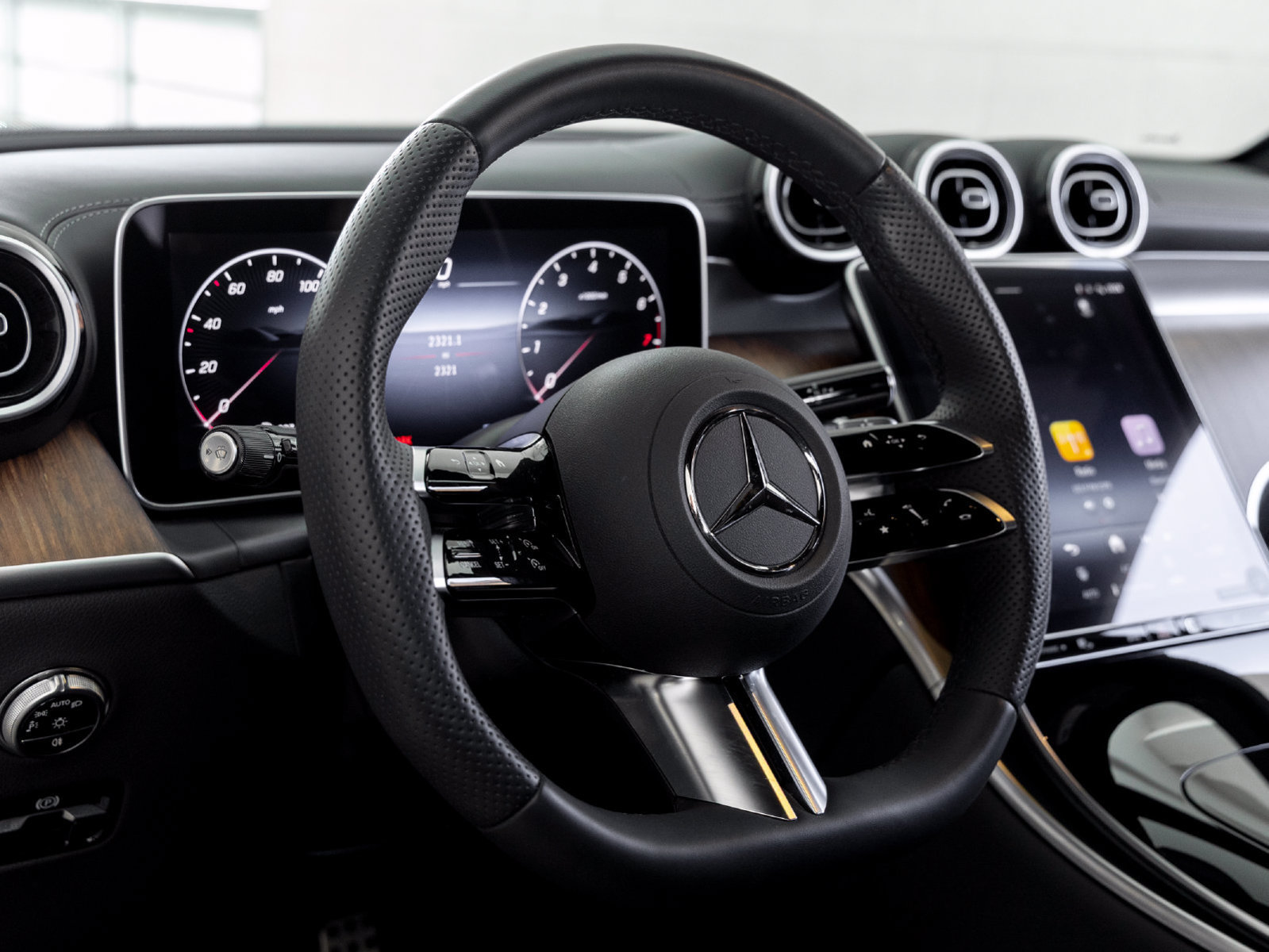 Certified 2026 Mercedes-Benz GLC 300 image 15