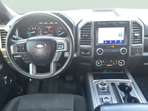 Used 2020 Ford Expedition XLT AWD/4WD image 20