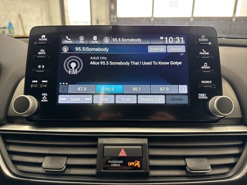 Used 2021 Honda Accord Sport image 24